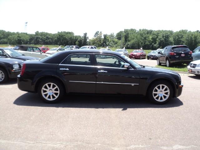 Chrysler 300C 2008 photo 4