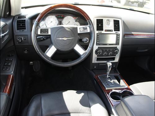 Chrysler 300C 2008 photo 5