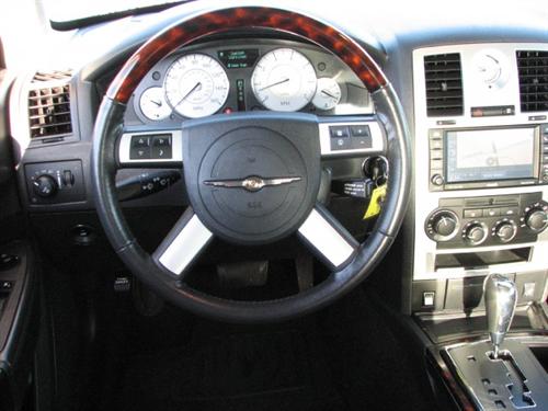 Chrysler 300C 2008 photo 2