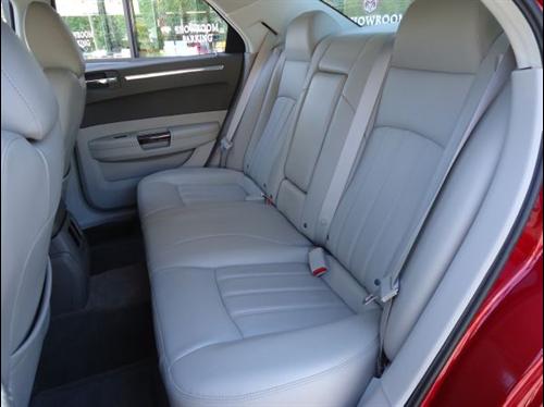 Chrysler 300C 2008 photo 4