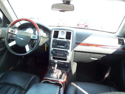 Chrysler 300C 2008 photo 3
