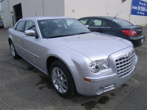 Chrysler 300C 2008 photo 3