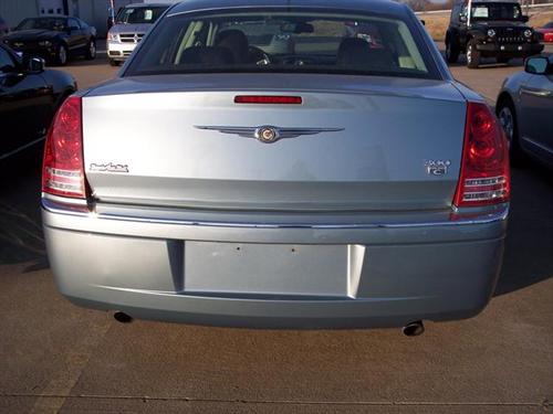 Chrysler 300C 2008 photo 3
