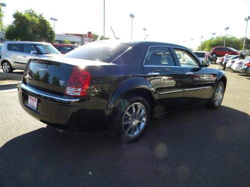Chrysler 300C 2008 photo 4
