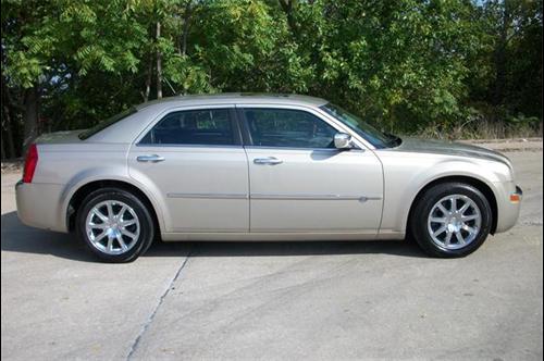 Chrysler 300C 2008 photo 3