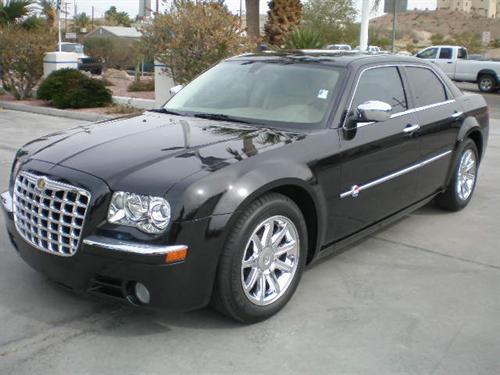 Chrysler 300C 2008 photo 2