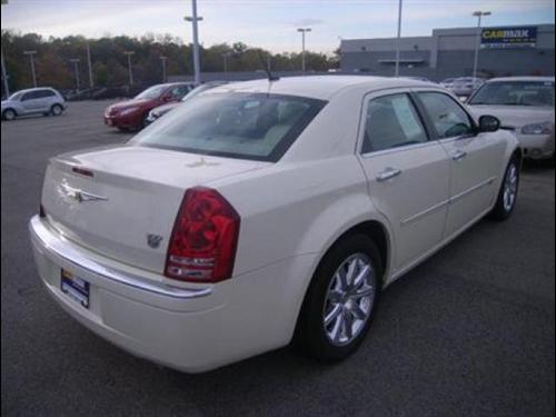 Chrysler 300C 2008 photo 4