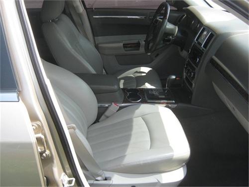 Chrysler 300C 2008 photo 5