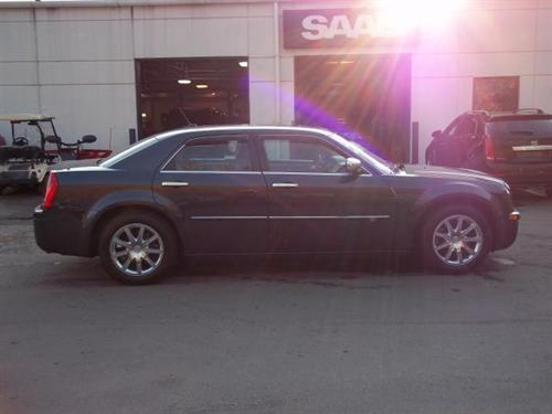 Chrysler 300C 2008 photo 2