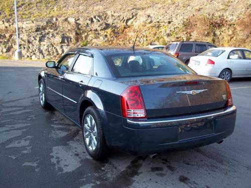 Chrysler 300C 2008 photo 4