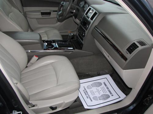 Chrysler 300C 2008 photo 3