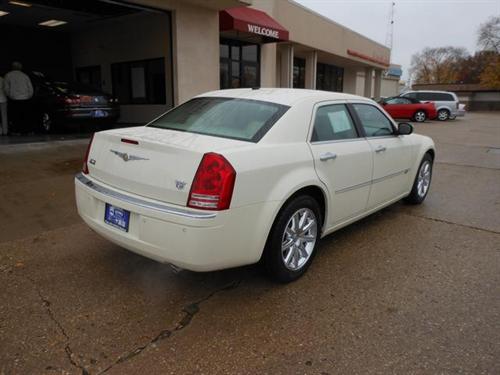 Chrysler 300C 2008 photo 3