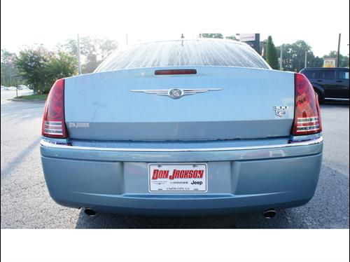 Chrysler 300C 2008 photo 2