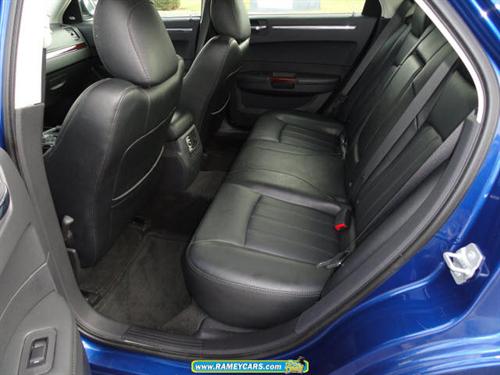 Chrysler 300C 2009 photo 1