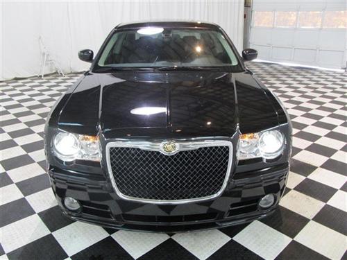 Chrysler 300C 2009 photo 3