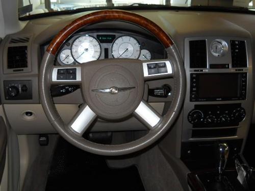 Chrysler 300C 2009 photo 4