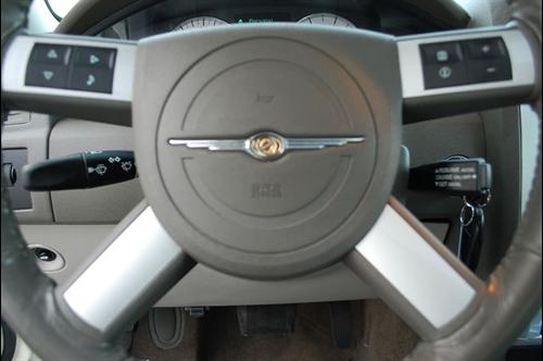 Chrysler 300C Technology Other