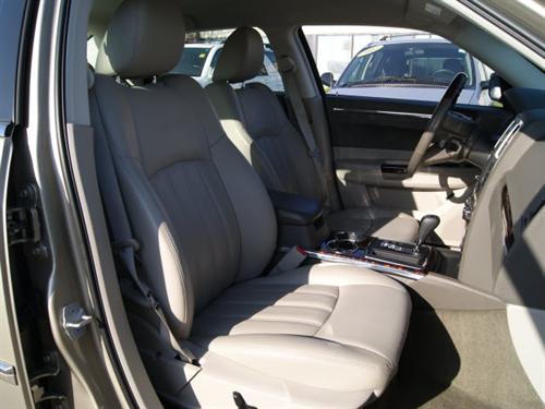 Chrysler 300C 2009 photo 4