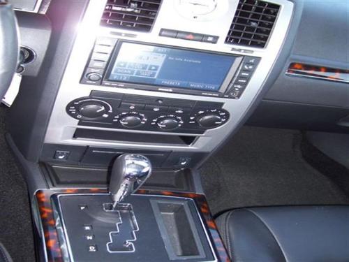 Chrysler 300C 2009 photo 3