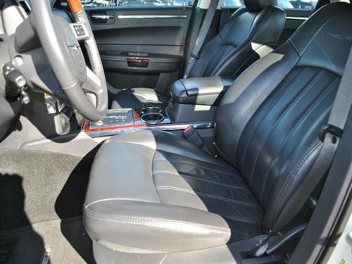 Chrysler 300C 2009 photo 1