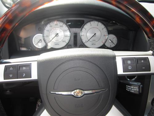 Chrysler 300C 2009 photo 2