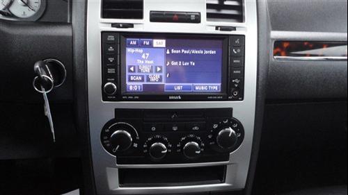 Chrysler 300C 2009 photo 2