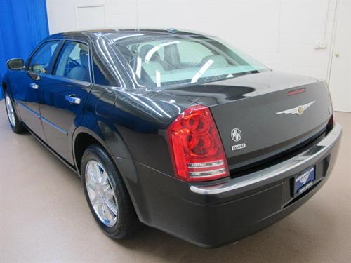 Chrysler 300C 2009 photo 3