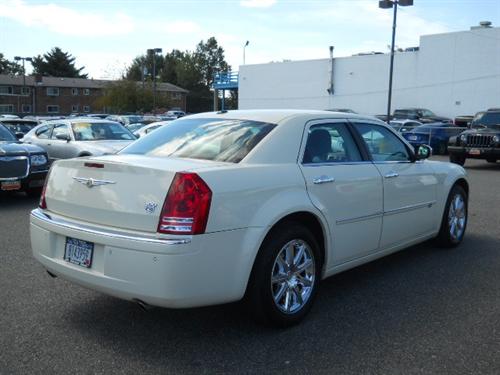 Chrysler 300C 4x4 XLT Other