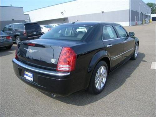 Chrysler 300C 2009 photo 4