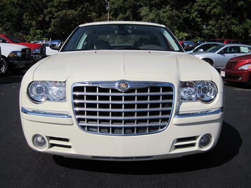 Chrysler 300C 2009 photo 1