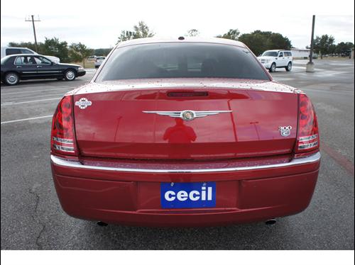 Chrysler 300C 2009 photo 2
