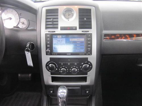 Chrysler 300C 2009 photo 5