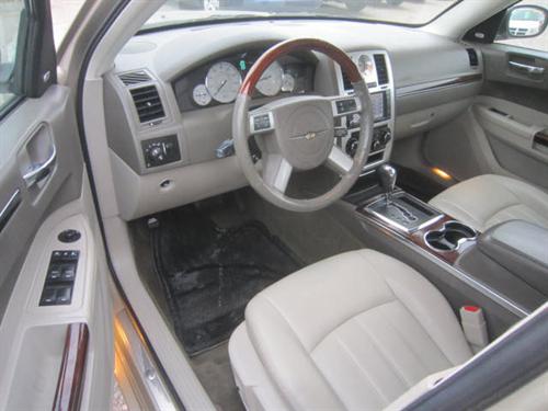 Chrysler 300C 2009 photo 4