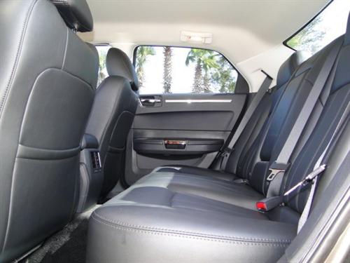 Chrysler 300C 2009 photo 4