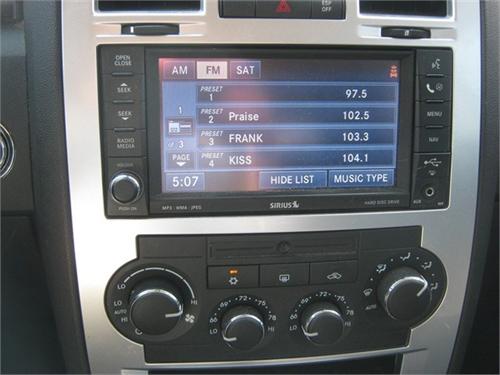 Chrysler 300C 2010 photo 1