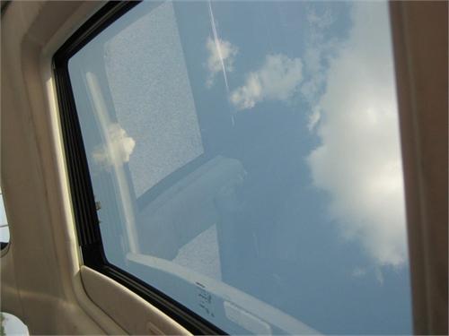 Chrysler 300C 2010 photo 2