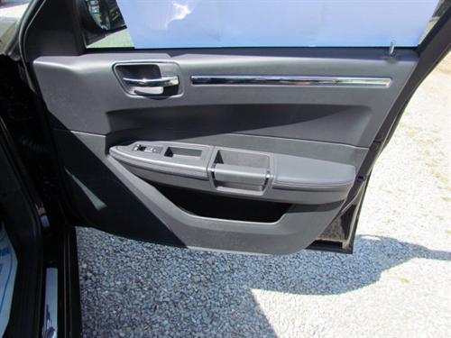 Chrysler 300C Touring PKG RES W/nav Other