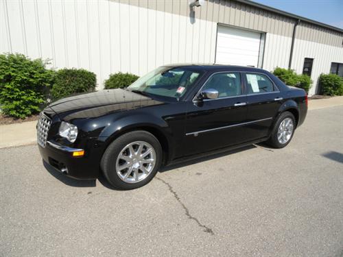 Chrysler 300C 2010 photo 5