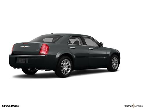 Chrysler 300C 2010 photo 1