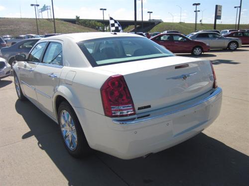 Chrysler 300C 4x4 XLT Other