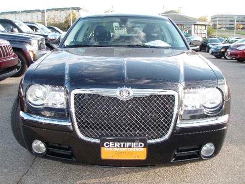 Chrysler 300C 2010 photo 4