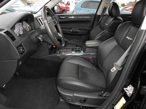 Chrysler 300C 2010 photo 3