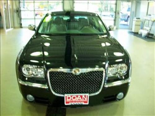 Chrysler 300C 2010 photo 3