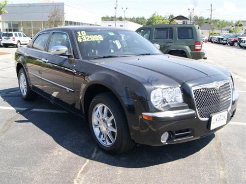 Chrysler 300C 2010 photo 1
