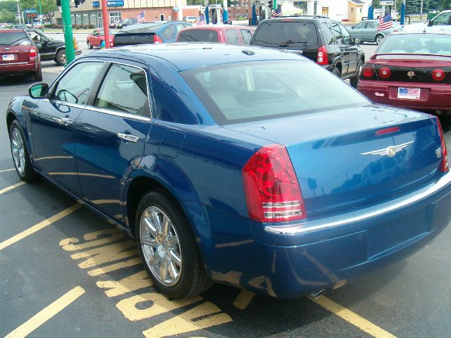 Chrysler 300C 2010 photo 4