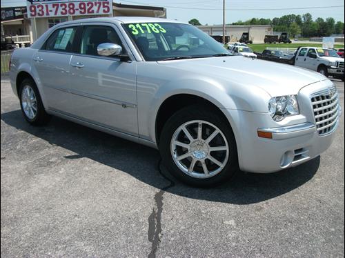 Chrysler 300C 2010 photo 1