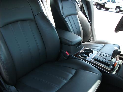 Chrysler 300C 2010 photo 3