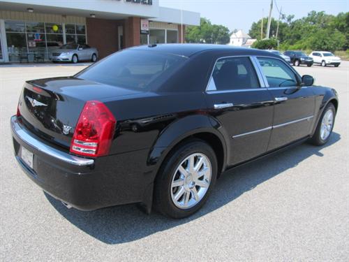 Chrysler 300C 4x4 XLT Other