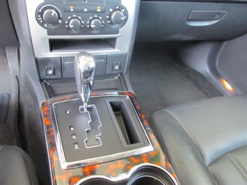 Chrysler 300C 2010 photo 3