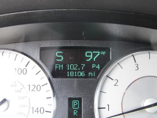 Chrysler 300C 2010 photo 5